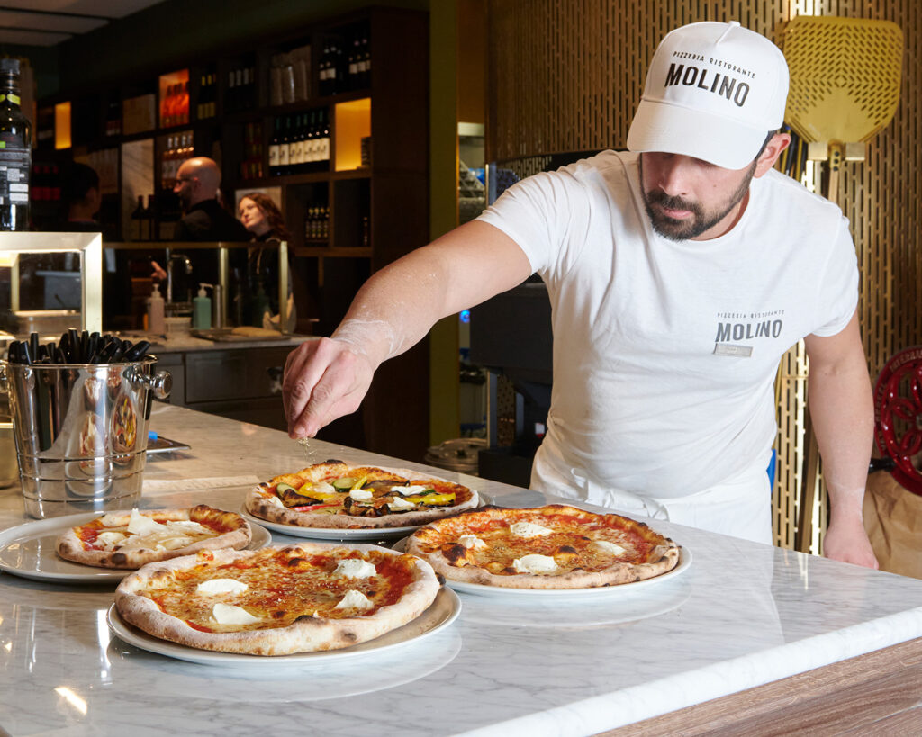 Verschiedene Pizzen